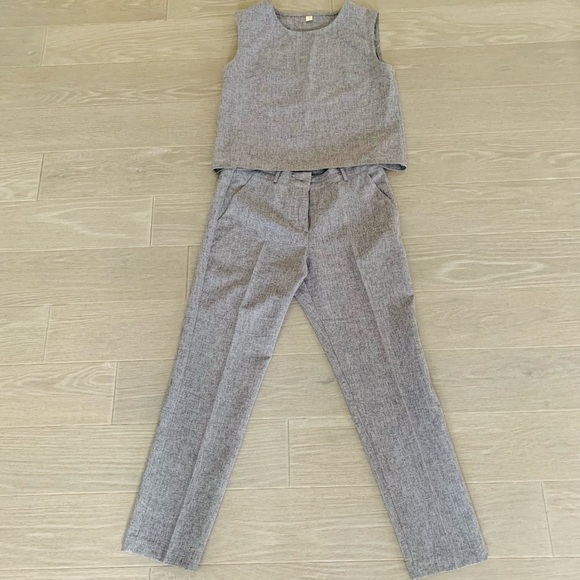 Set of top and bottom. - Picture 7 of 10